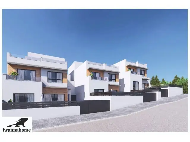 Chalet En Venta En Benijófar, Alicante