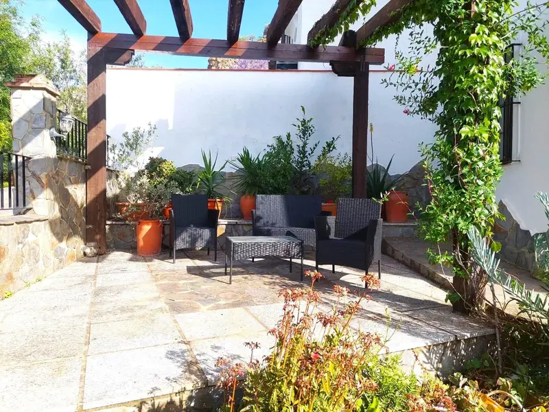 Casa con Vistas al Pantano en Zahara de la Sierra