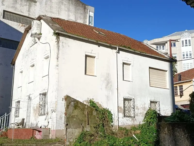 Casa en venta para reformar en Fene centro 290m2