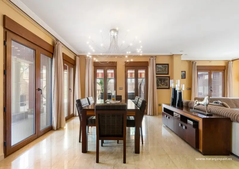 Venta Villa 4 Dormitorios Orihuela