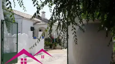 Chalet en Campo de Aras con 4 dormitorios y gran parcela