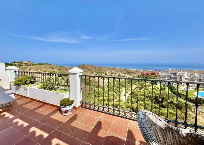 Apartamento 2 Dormitorios Calahonda Vistas Panoramicas