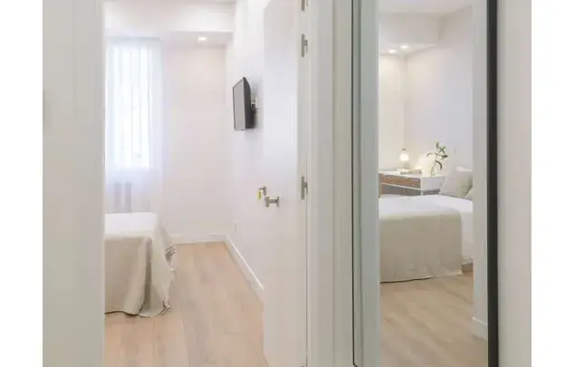 Alquiler de Habitaciones en Madrid Piso Amueblado 9 habitaciones