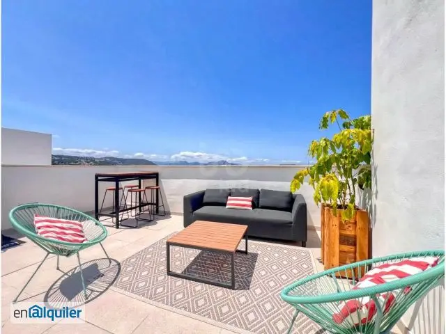 Alquiler loft terraza y piscina El montgó