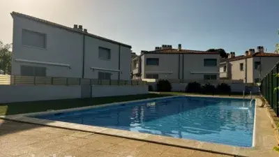 Casa adosada en venta 109m2 2 habitaciones Avinguda Europa