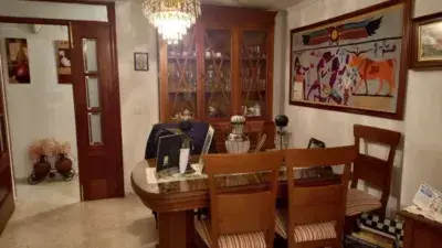 Casa en venta en Lora del Rio 4 habitaciones 2 baños