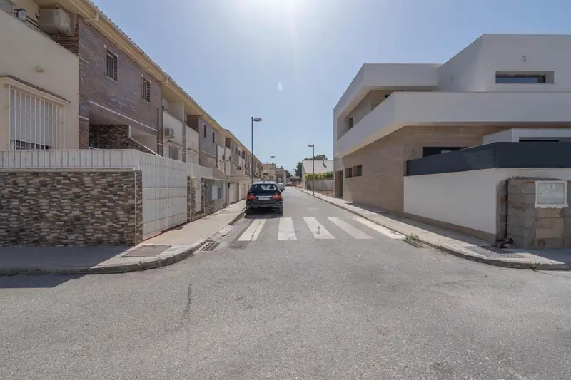 Adosado en venta en Belicena, Vegas del Genil, Granada