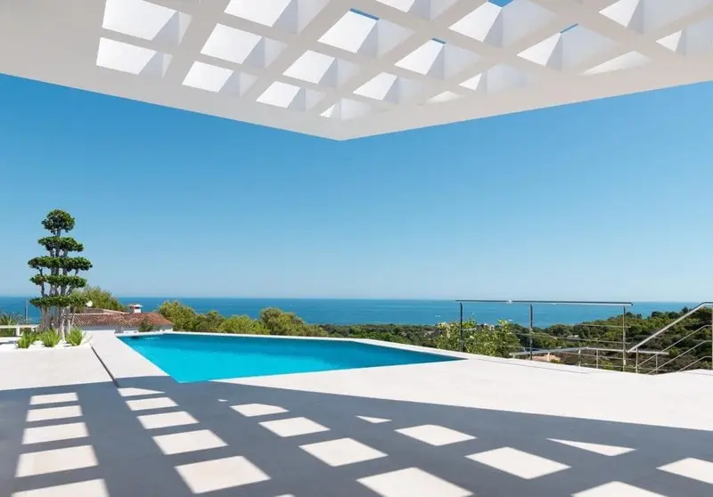Villa Moderna con Vistas Panorámicas en Denia