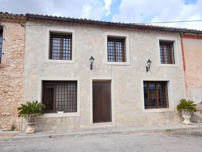 Casa de Campo en Salinas 5 Dormitorios 2 Baños Piscina Reformada