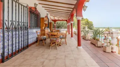 Chalet en venta en A Las Afueras