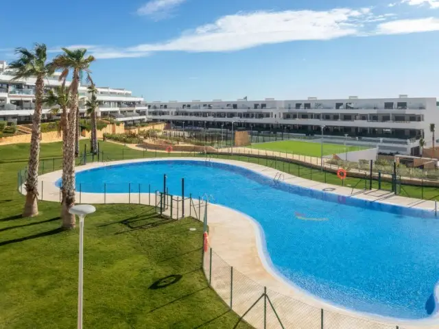 Apartamento 4 Dormitorios Benidorm Alquiler Cerca de Playa