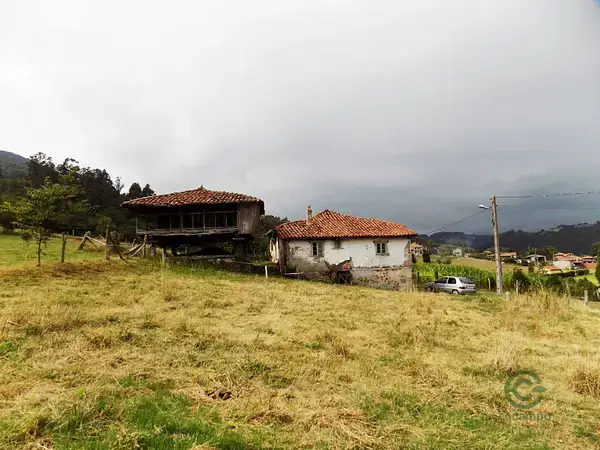 Casa de Pueblo para Rehabilitar en Pravia Asturias