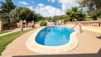 Chalet en Bunyola con piscina y apartamento independiente