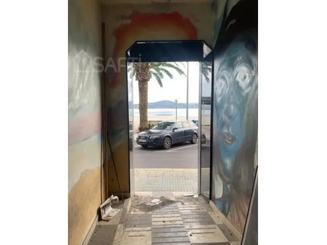 Local Comercial en Sada Frente a la Playa 192m2