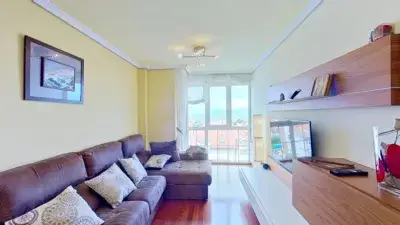 Piso en venta en Barrio de la Iglesia