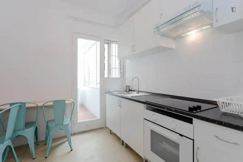 Habitacion Doble con Balcon en Piso Compartido Madrid