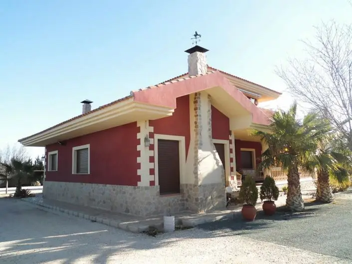 Villa 3 Dormitorios Piscina Pinoso
