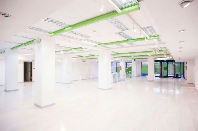 Venta Local Comercial Corte Ingl")s Casco Antiguo Badajoz