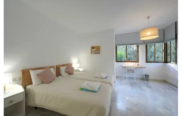 Apartamento 3 Dormitorios Primera Línea de Playa Marbella