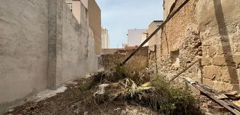 Solar en venta Torrevieja centro Calle San Pascual 90m2
