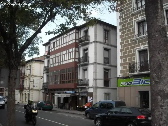 Piso Centrico Ramales Cuatro Habitaciones