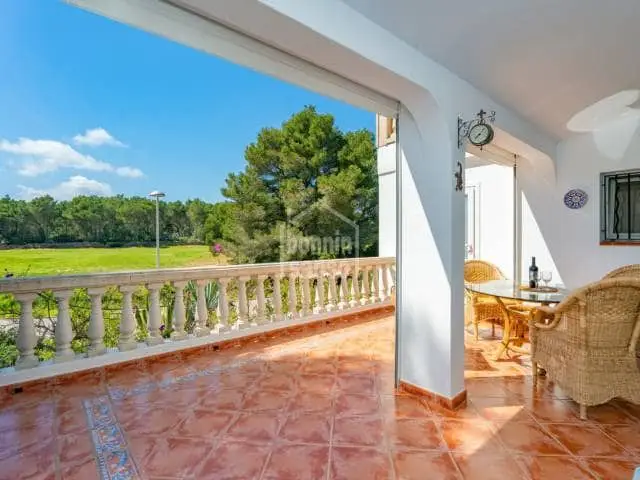 Villa de Lujo en Son Parc Menorca con Vistas al Campo de Golf