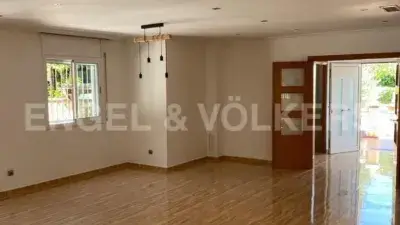Casa en alquiler en Montmar