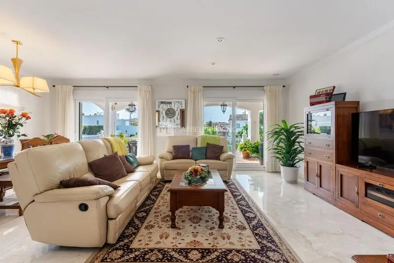 Villa de 6 Dormitorios en San Pedro Alcántara