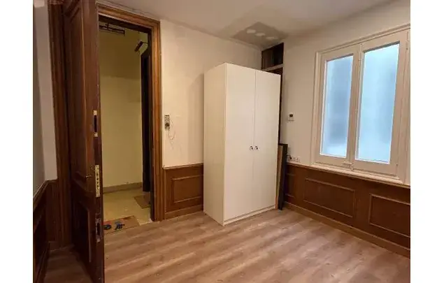 Alquiler habitaciones Barcelona piso amueblado 8 habitaciones