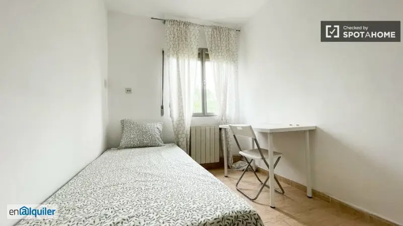 Alquiler Habitaciones Abrantes Madrid Piso 4 Dormitorios