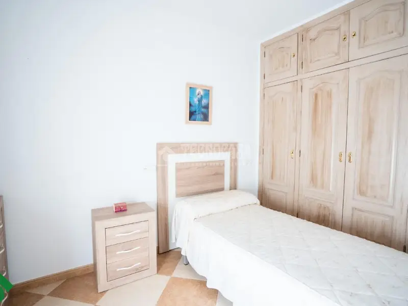 Piso en venta en Montoro: 78m², 3 dormitorios, patio interior y exterior