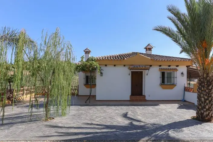 Villa 4 Dormitorios Venta Guaro Tolox Vistas Campo Piscina