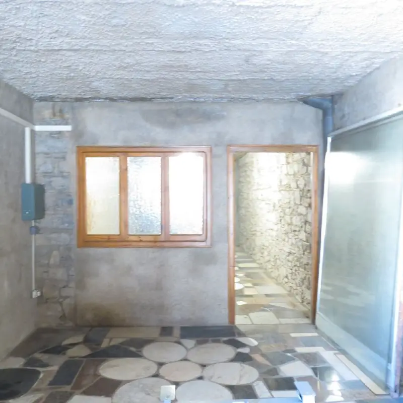Venta Piso con Chimenea y Garaje en Sallent
