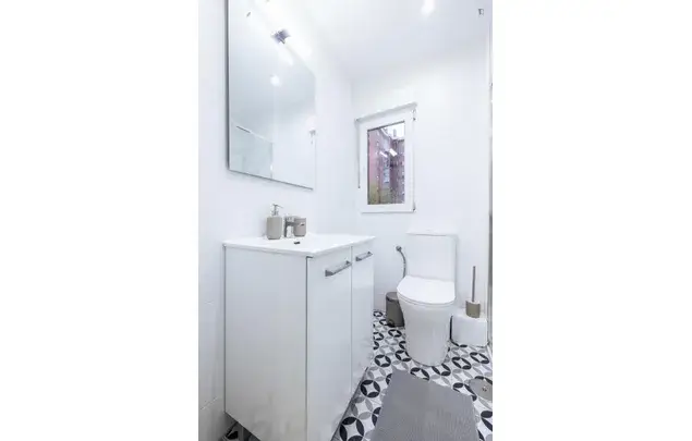 Alquiler Apartamento 3 Dormitorios Madrid 3-24 Meses