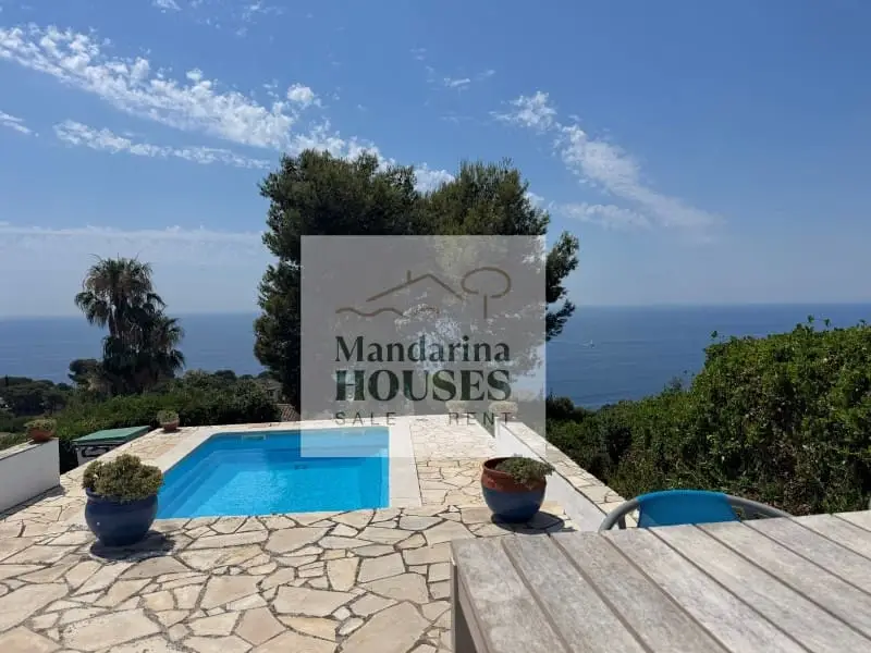 Chalet en Cala Canyelles Lloret de Mar con vistas al mar