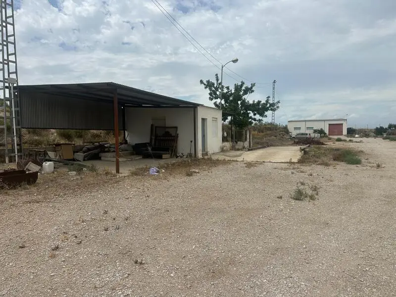 Nave Industrial en Torremendo con muchas posibilidades