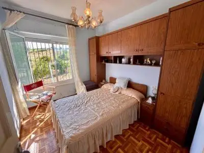 Finca con Chalet Piscina y Garaje en Benavides de Orbigo