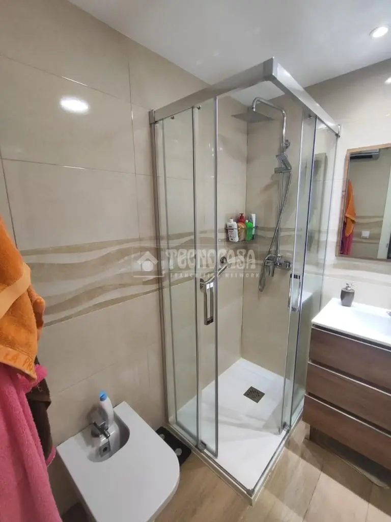 Piso en venta en Huelin 3 dormitorios reformado cerca de la playa