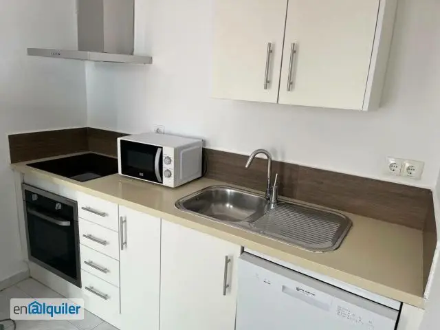 Alquiler Piso Centro Mérida 160m2 3 Habitaciones Patio Garaje