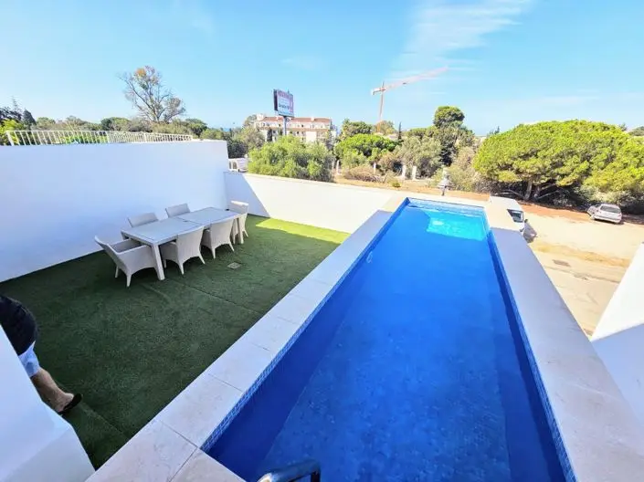 Villa 4 Dormitorios Cabopino Piscina Privada Venta