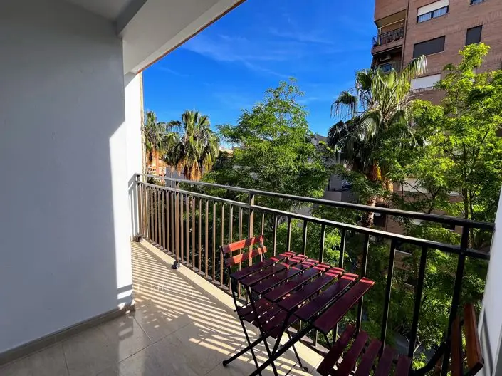 Apartamento 4 Dormitorios Valencia Recien Reformado Cerca Universidad