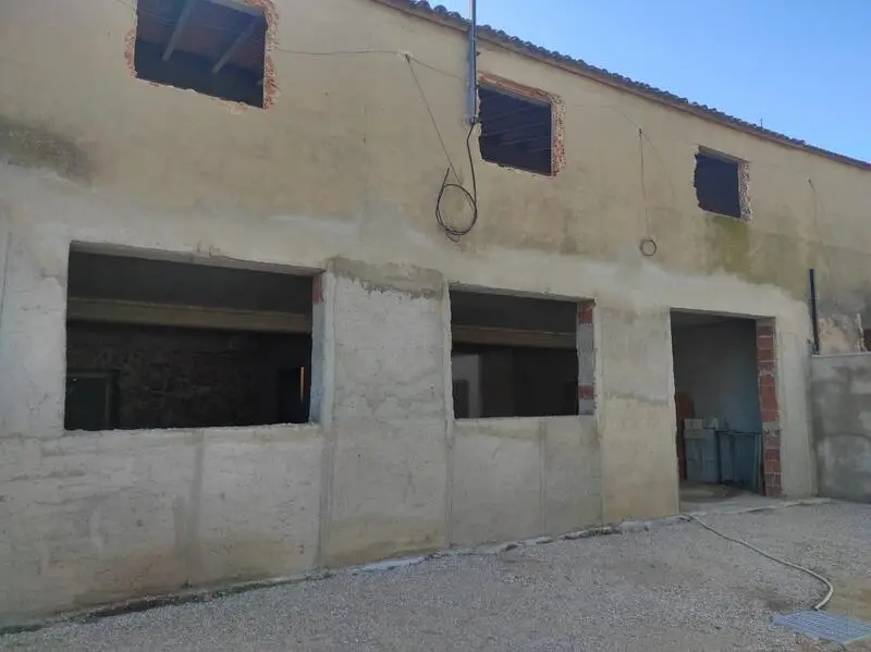 Adosado en venta en Villena: 200m2, 4/5 dormitorios, 2/3 baños