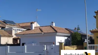 Chalet en Venta en La Laguna Primera Linea de Playa 730m2
