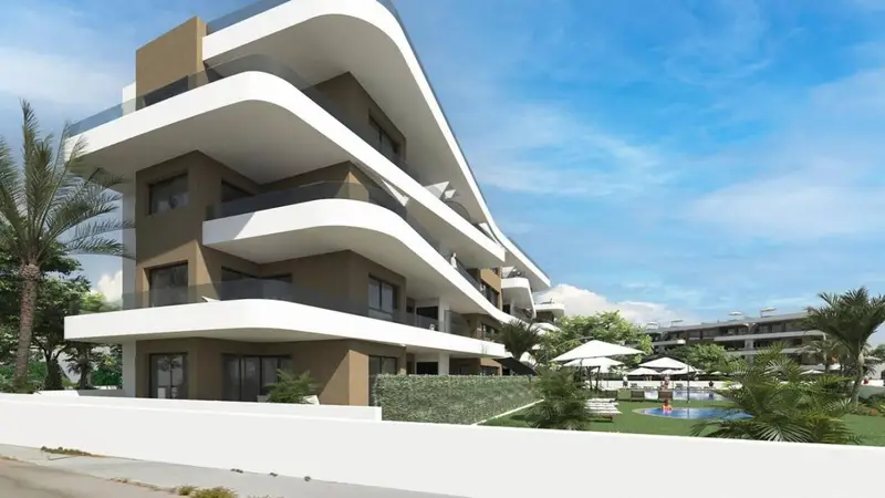 Venta de piso con piscina en Orihuela Costa