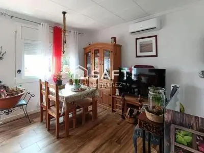 Casa Unifamiliar con 2 Viviendas 127m2 500m2 Parcela