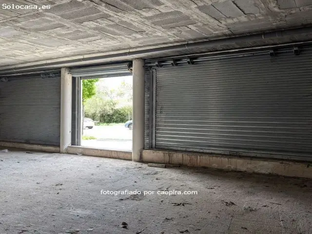 Local Comercial 1660m² Montcada i Reixac Supermercado Oficinas Trasteros