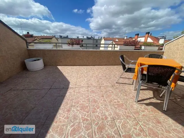 Atico estudiantes Vitoria 3 dormitorios terraza calefaccion