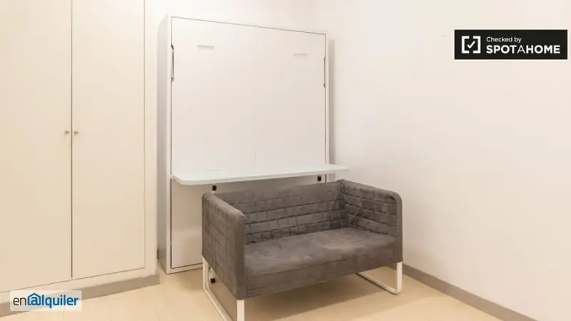 Estudio en Lavapiés: Apartamento Funcional cerca de Plaza Mayor