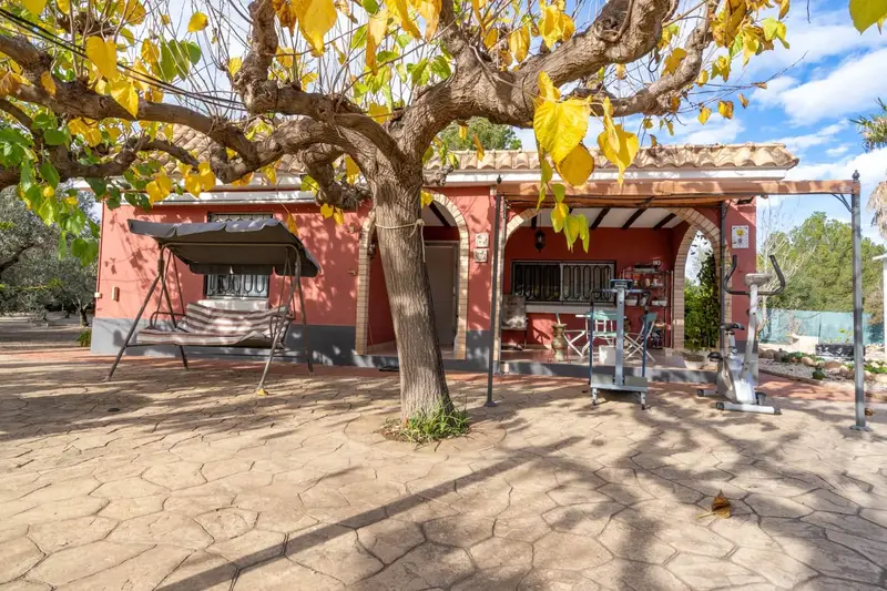 Chalet en Finca Rustica con Piscina y Barbacoa