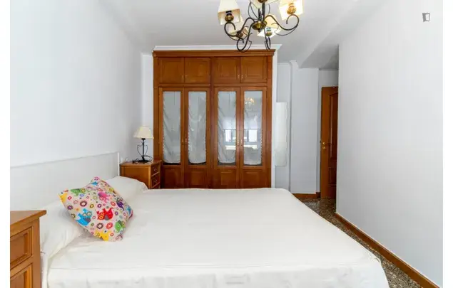 Alquiler Apartamento 4 Dormitorios Valencia 3-24 Meses